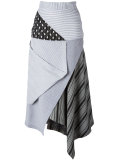 asymmetric skirt 