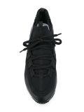 lace up trainers 