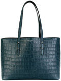 textured tote bag