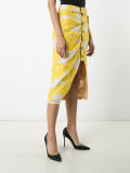 Filcoupé asymmetric skirt