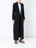 'Magic' coat