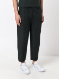 loose fit pants 