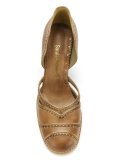panelled pumps