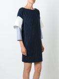 层搭衣袖连衣裙