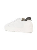 lace up trainers 
