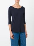 three-quarters sleeve T-shirt