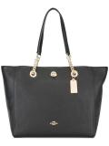 Turnlock chain tote