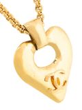 heart pendant necklace