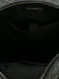logo饰背包