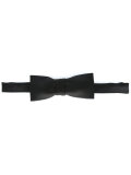 classic bow tie 