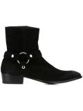 'Ring' boots