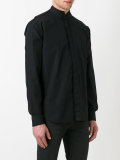 cutaway collar shirt