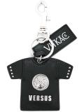 T-shirt motif keyring