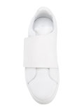 plain trainers 