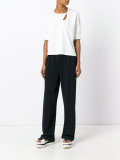 off centre keyhole detail T-shirt