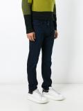 slim-fit jeans 