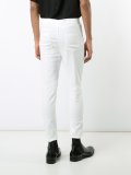slim-fit trousers 