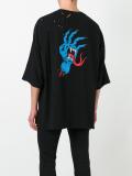  distressed T-shirt 