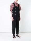 排扣背心