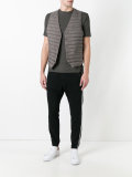 padded gilet  