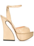 Dree sandals