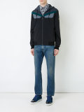 illustrate slim-fit jeans