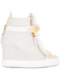 Jennifer sneakers