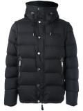 'Outwear'夹克