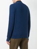 round neck jumper