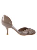 round-toe pumps