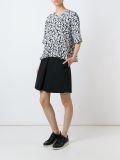 印花罩衣