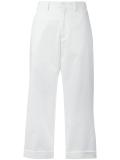 wide-legged cropped trousers