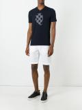 shallow V-neck T-shirt