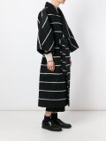 'Cape'外套