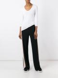 three-quarters sleeve T-shirt