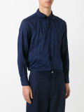 loose-fit trousers