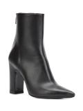 pointed toe boots