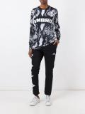 snakeskin print sweatshirt