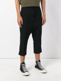 Extreme cropped trousers