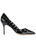 Paza pumps