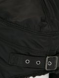 锁链鸭舌帽