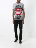 screaming graphic T-shirt