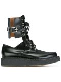 'Stivale' boots