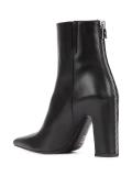 pointed toe boots