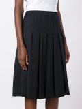 pleated skirt 