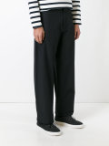 wide-leg trousers 