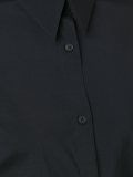 pointed collar shirt
