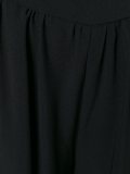 wide-legged cropped trousers
