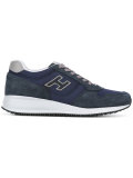 lateral patch sneakers