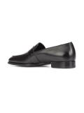 tie effect loafers